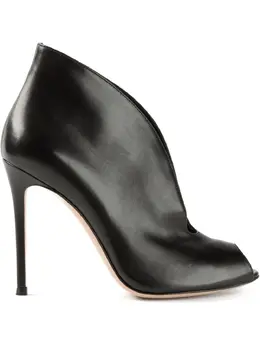 Gianvito Rossi: Чёрные ботинки  Vamp