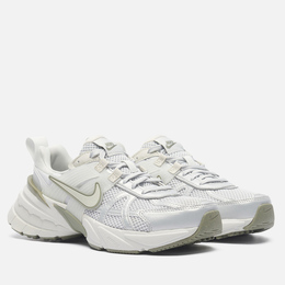 Nike: Серые кроссовки 