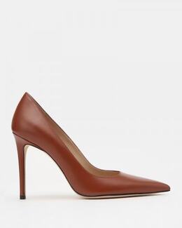 Stuart Weitzman: Светлые туфли 