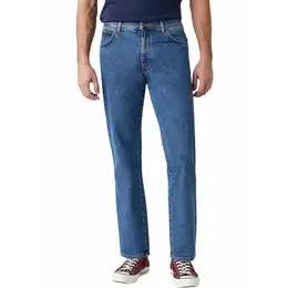 Wrangler: Классические джинсы 