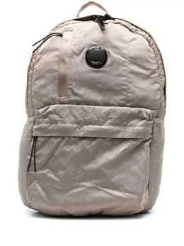C.P. Company: Рюкзак  Lens