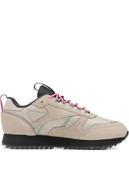 Reebok: Бежевые кроссовки  Classic Leather Ripple Trail