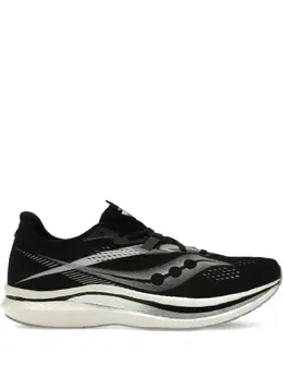 Saucony: Чёрные кроссовки  Endorphin Pro 2