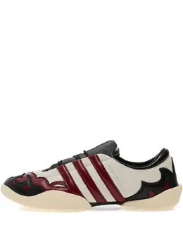 Y-3: Белые кроссовки 