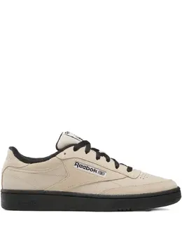 Reebok: Бежевые кроссовки  Club C 85