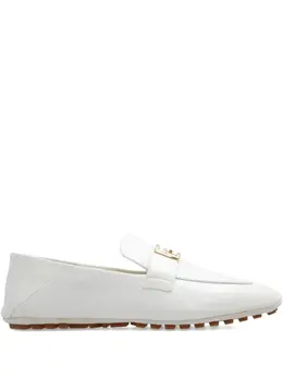 FENDI: Белые лоферы  Baguette