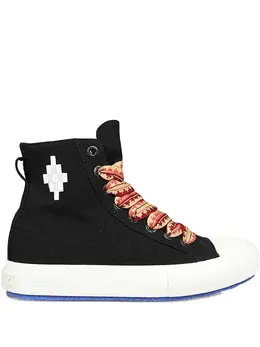 Marcelo Burlon County of Milan: Чёрные кроссовки 