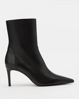 Stuart Weitzman: Чёрные ботинки 