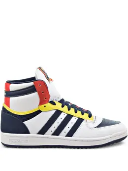 adidas: Белые кроссовки 