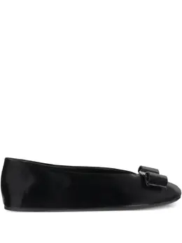 Ferragamo: Чёрные балетки 