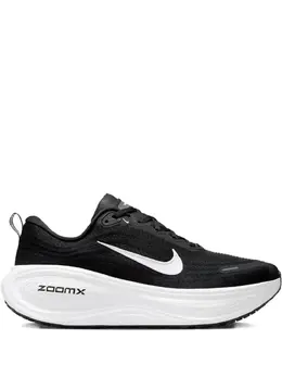 Nike: Чёрные кроссовки  Plus