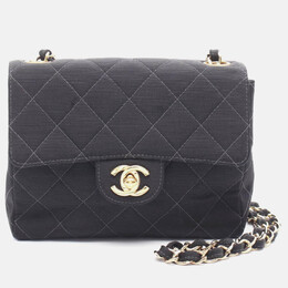 Chanel: Чёрная сумка 