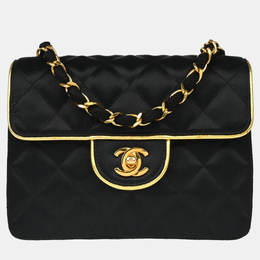 Chanel: Чёрная сумка 