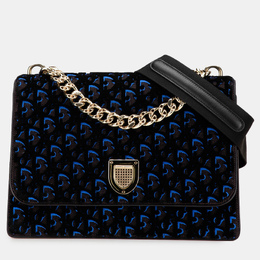 Dior: Голубая сумка 