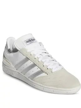 adidas: Серебристые кроссовки  Busenitz