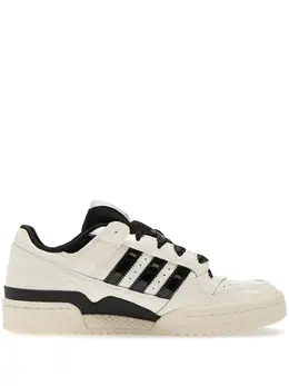 adidas: Белые кроссовки  Forum