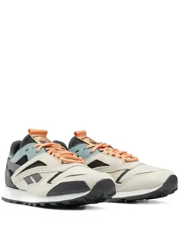 Reebok: Белые кроссовки  Classic Leather