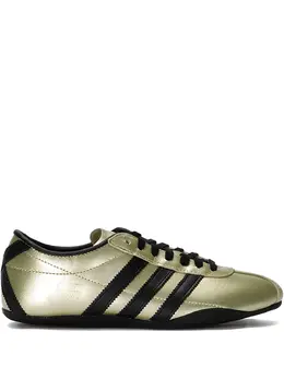 adidas: Кроссовки 