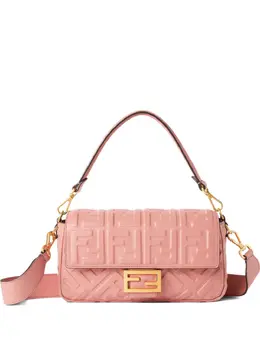 FENDI: Розовая сумка  Baguette