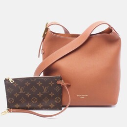 Louis Vuitton: Коричневая сумка 