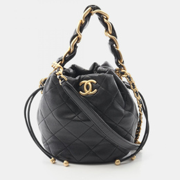 Chanel: Чёрная сумка через плечо 