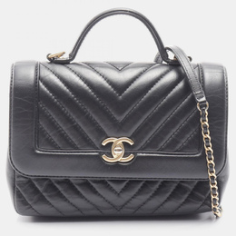 Chanel: Чёрная сумка через плечо 