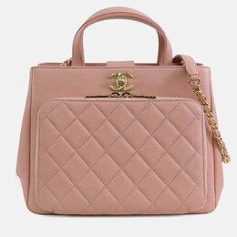 Chanel: Розовая сумка 