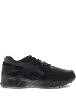 Reebok: Чёрные кроссовки  Aztrek