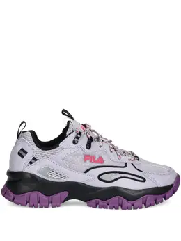 Fila: Светлые кроссовки  Ray Tracer