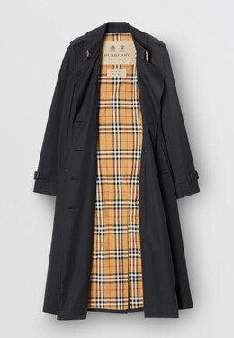 Burberry: Чёрный плащ 