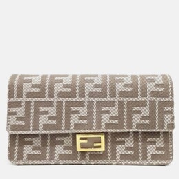 Fendi: Бежевый кошелёк 