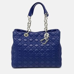 Dior: Голубая сумка 