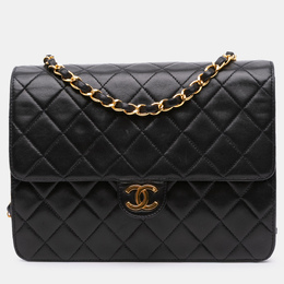 Chanel: Чёрная сумка 