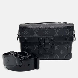 Louis Vuitton: Чёрная сумка 