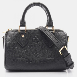 Louis Vuitton: Чёрная сумка 