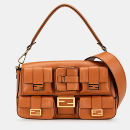 Fendi: Коричневая сумка  Baguette