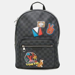 Louis Vuitton: Чёрный рюкзак 