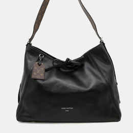 Louis Vuitton: Чёрная сумка 