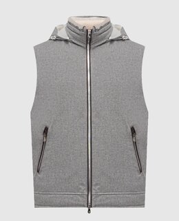 Brunello Cucinelli: Сірі жилети 