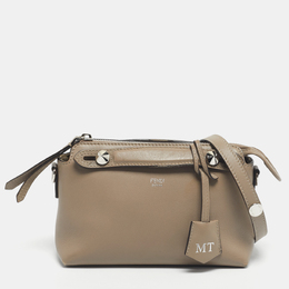 Fendi: Бежевая сумка через плечо  By The Way