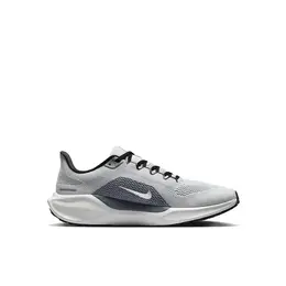 NIKE: Серебристые кроссовки  Air Zoom