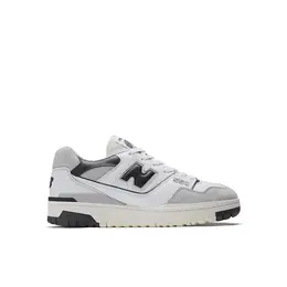 New Balance: Белые кроссовки  550