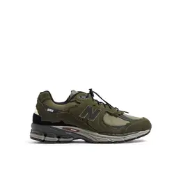 New Balance: Зелёные кроссовки 