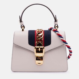 Gucci: Белая сумка  Sylvie