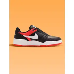 NIKE: Чёрные кроссовки 