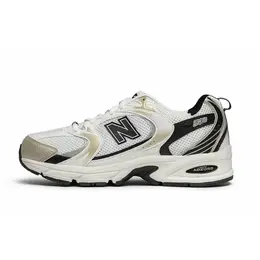 New Balance: Белые кроссовки  530