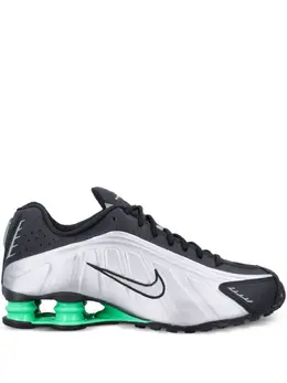 Nike: Чёрные кроссовки  Shox R4