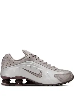 Nike: Кроссовки  Shox R4