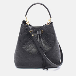 Louis Vuitton: Чёрная сумка 