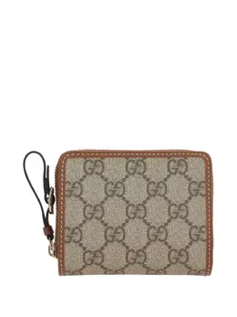 Gucci: Бежевый кошелёк  GG